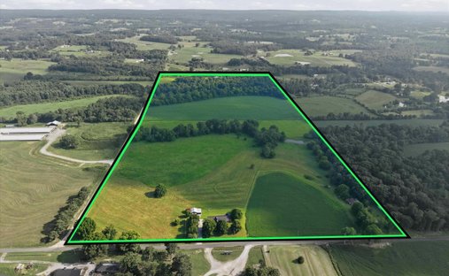 Farm Ranch in Boaz, Alabama, United States 1