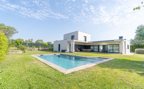 Villa in Peralada, Catalonia, Spain 1