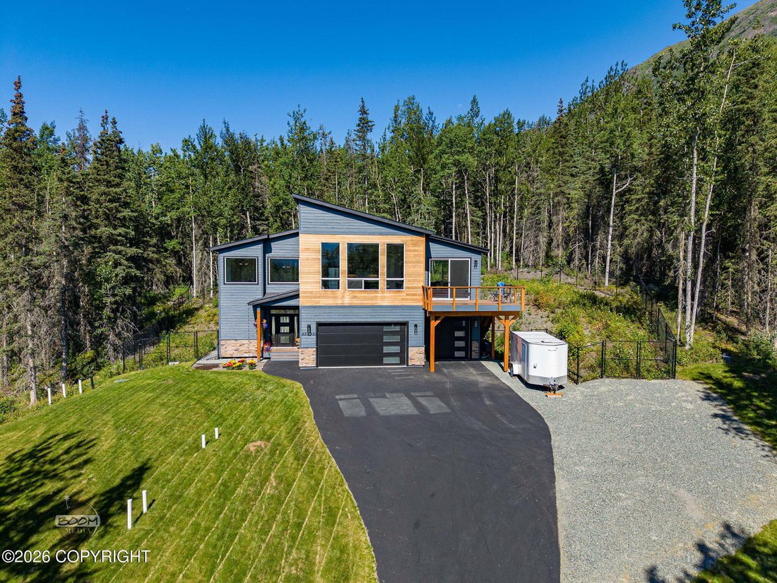 House in Anchorage, Alaska, United States 3 - 18576155