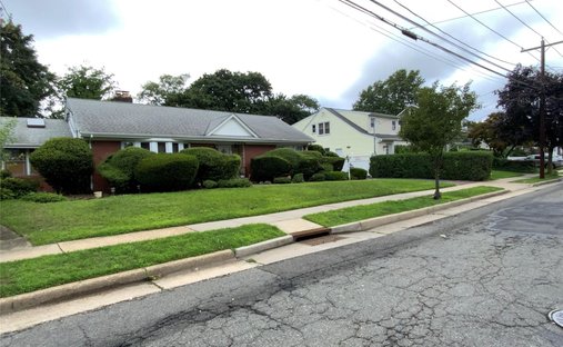 House in Hempstead, New York, United States 1