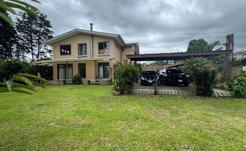 Casa a Mata de Plátano, San José, Costa Rica 1