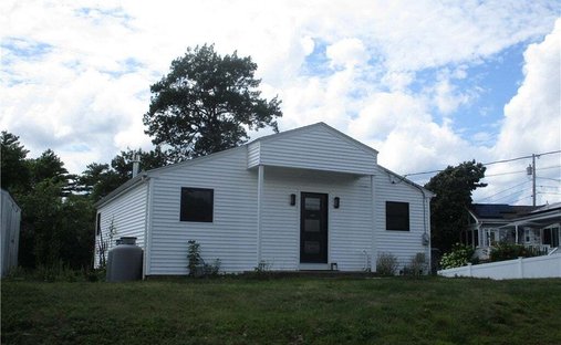 House in Smithfield, Rhode Island, United States 1