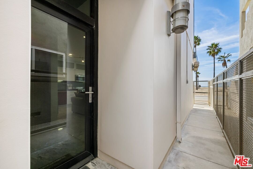 House in Los Angeles, California, United States 3 - 18577758