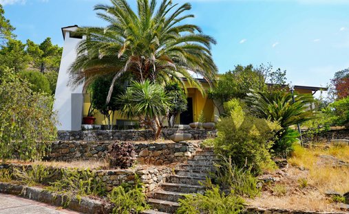 Villa in Deiva Marina, Liguria, Italy 1