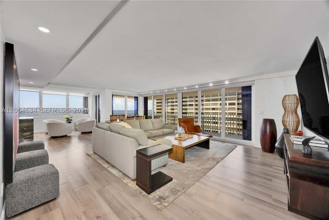 Condo in Miami, Florida, United States 4 - 18576906