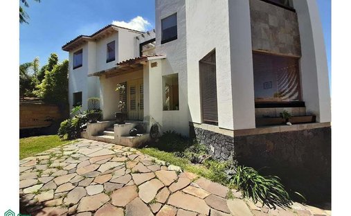 House in Santiago de Querétaro, Querétaro, Mexico 1