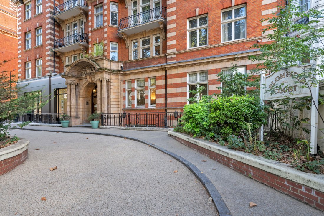 Apartment in Little Venice, Westminster, England 1 - 18574413