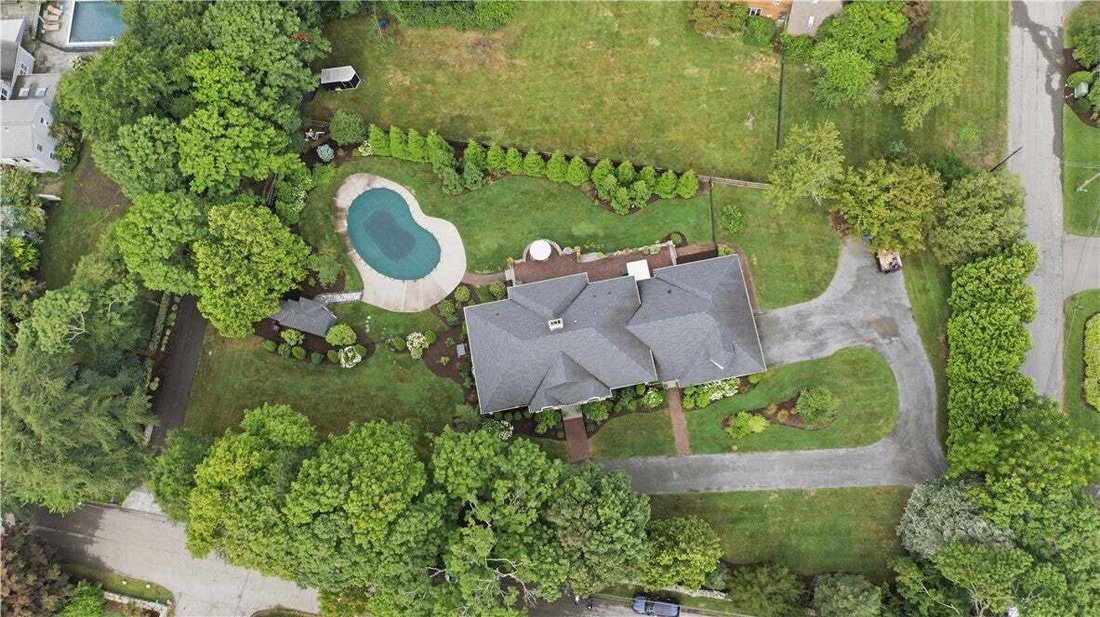 House in Barrington, Rhode Island, United States 2 - 18576023
