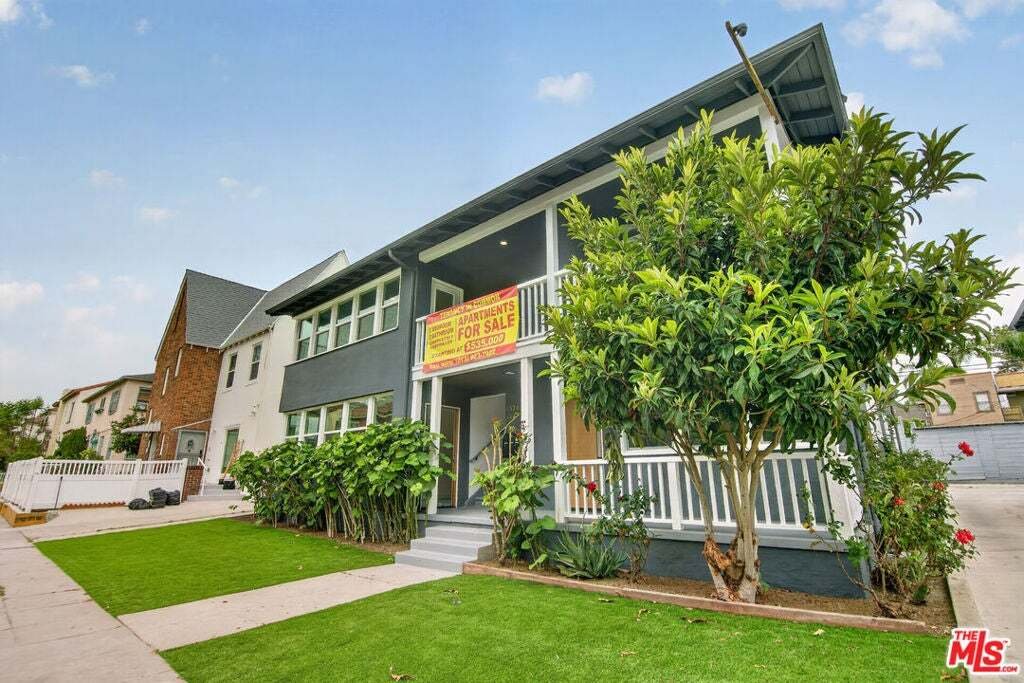 Los Angeles, California, United States 2 - 18577025