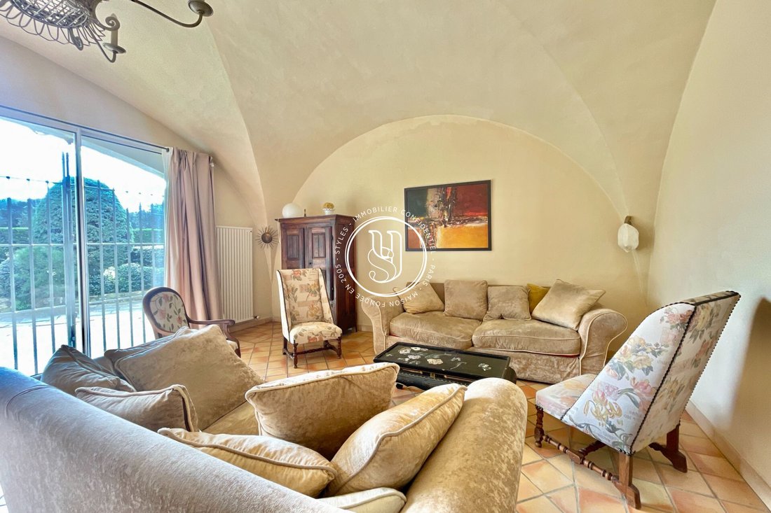Villa in Saint-Rémy-de-Provence, Provence-Alpes-Côte d'Azur, France 5 - 18574631