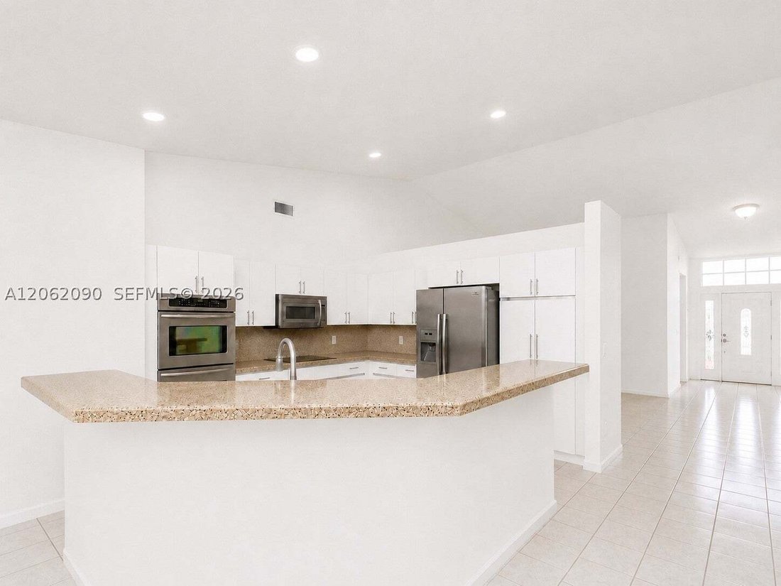 House in Miramar, Florida, United States 5 - 18576943