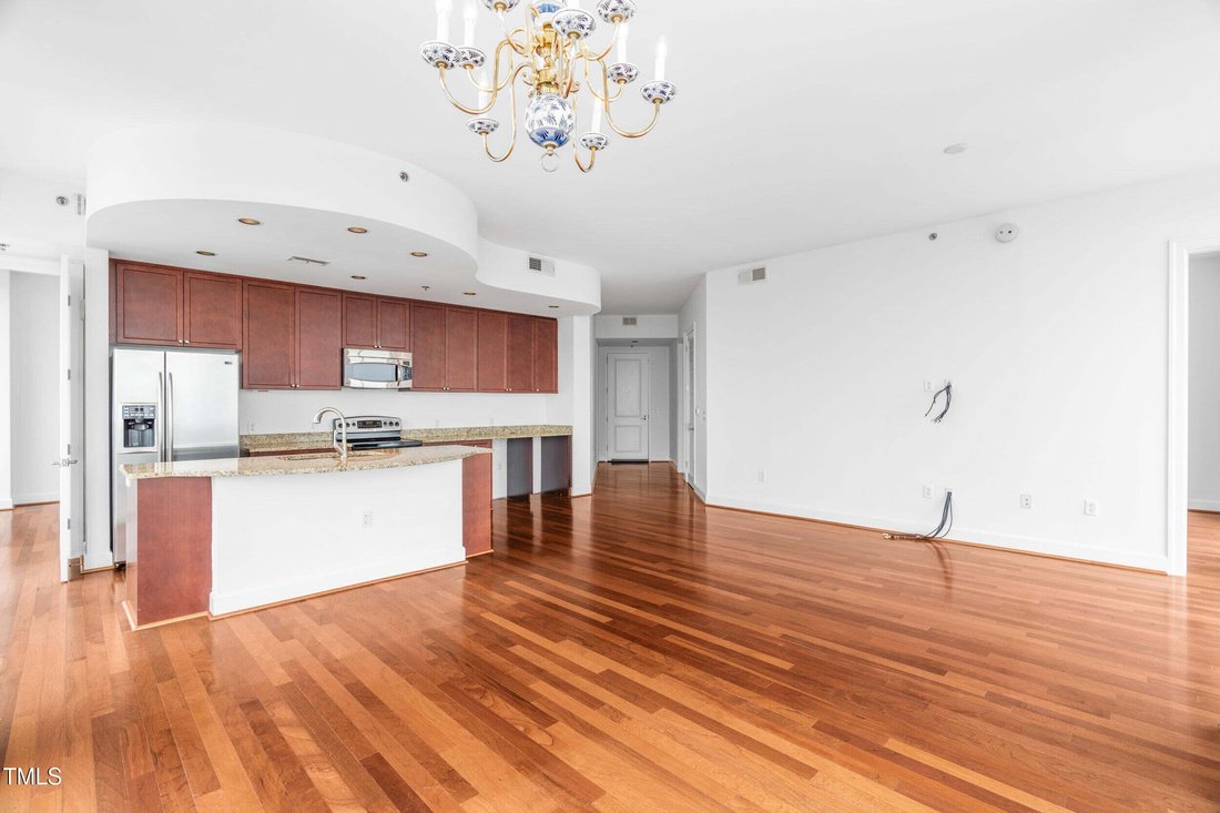 Condo in Raleigh, North Carolina, United States 5 - 18576258