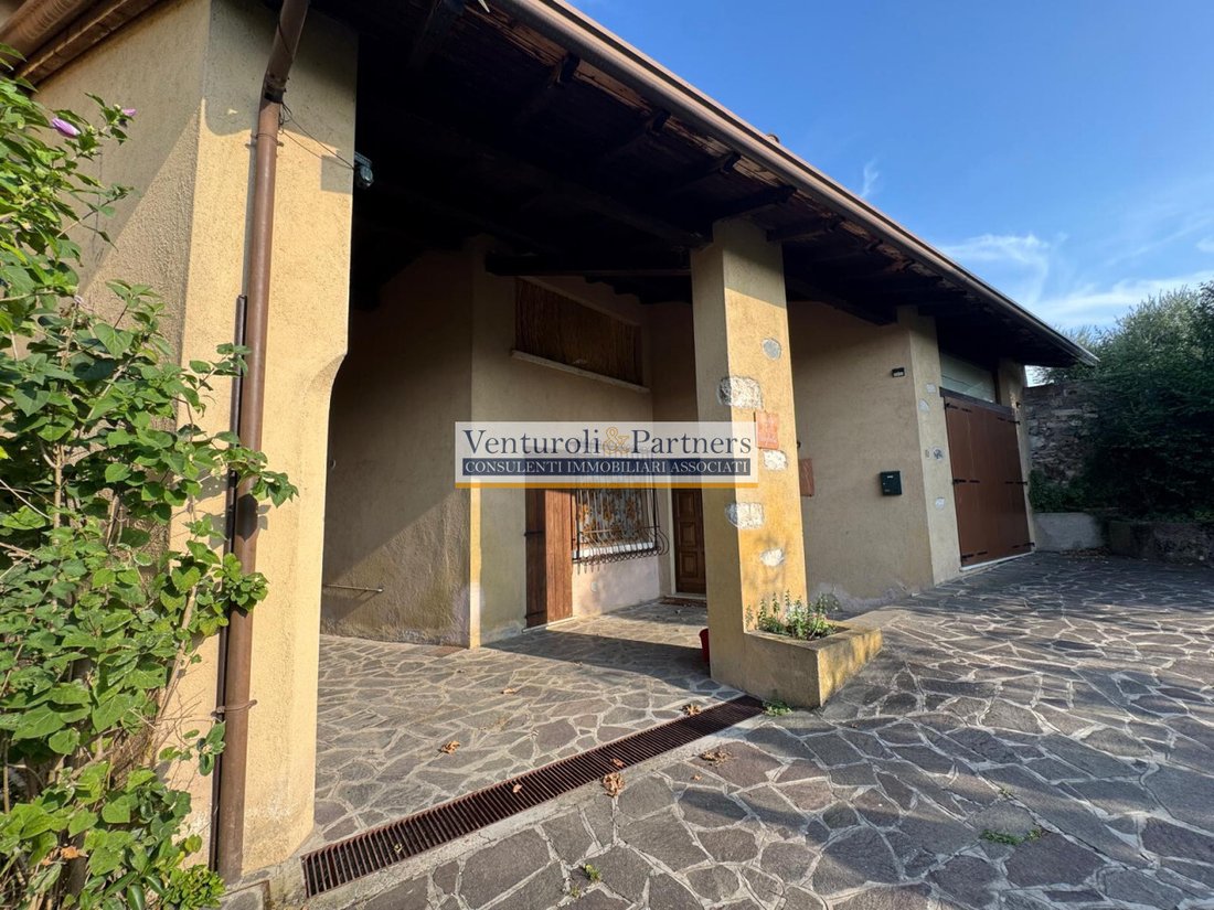 House in San Felice del Benaco, Lombardy, Italy 3 - 18578261