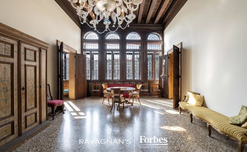 Apartment in Saint Paul, Venice, Italy 1