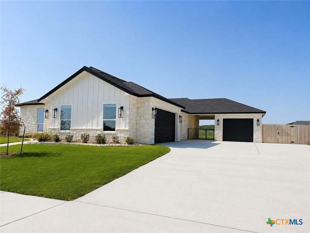 House in Salado, Texas, United States 2 - 17170503