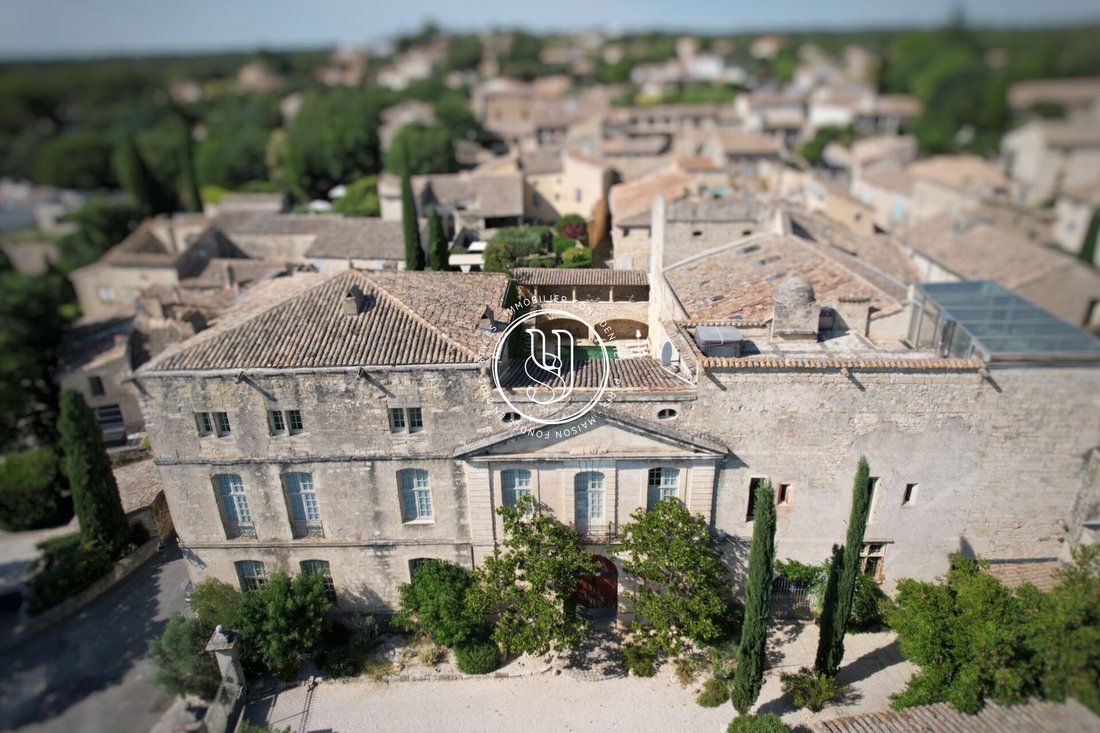 Villa in Uzès, Occitania, France 1 - 18574687