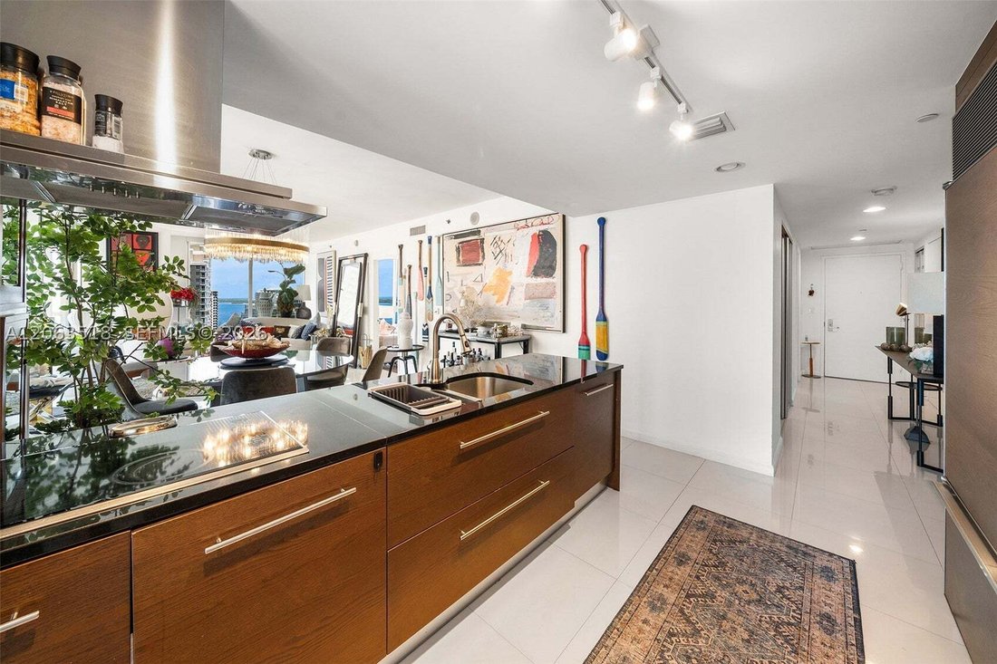 Condo in Miami, Florida, United States 5 - 18576884