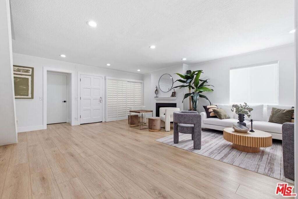 Condo in Santa Monica, California, United States 3 - 18577088