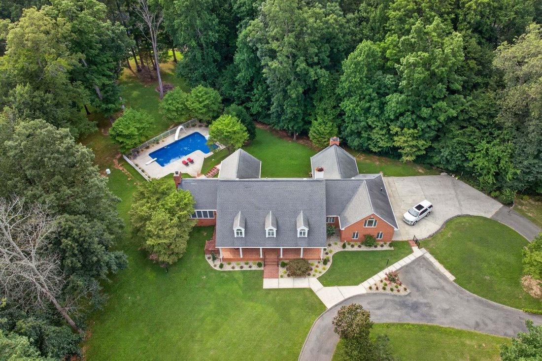 House in McMinnville, Tennessee, United States 1 - 18576654