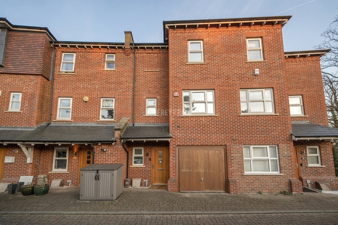 Townhouse in Barnet, England 1 - 17478931