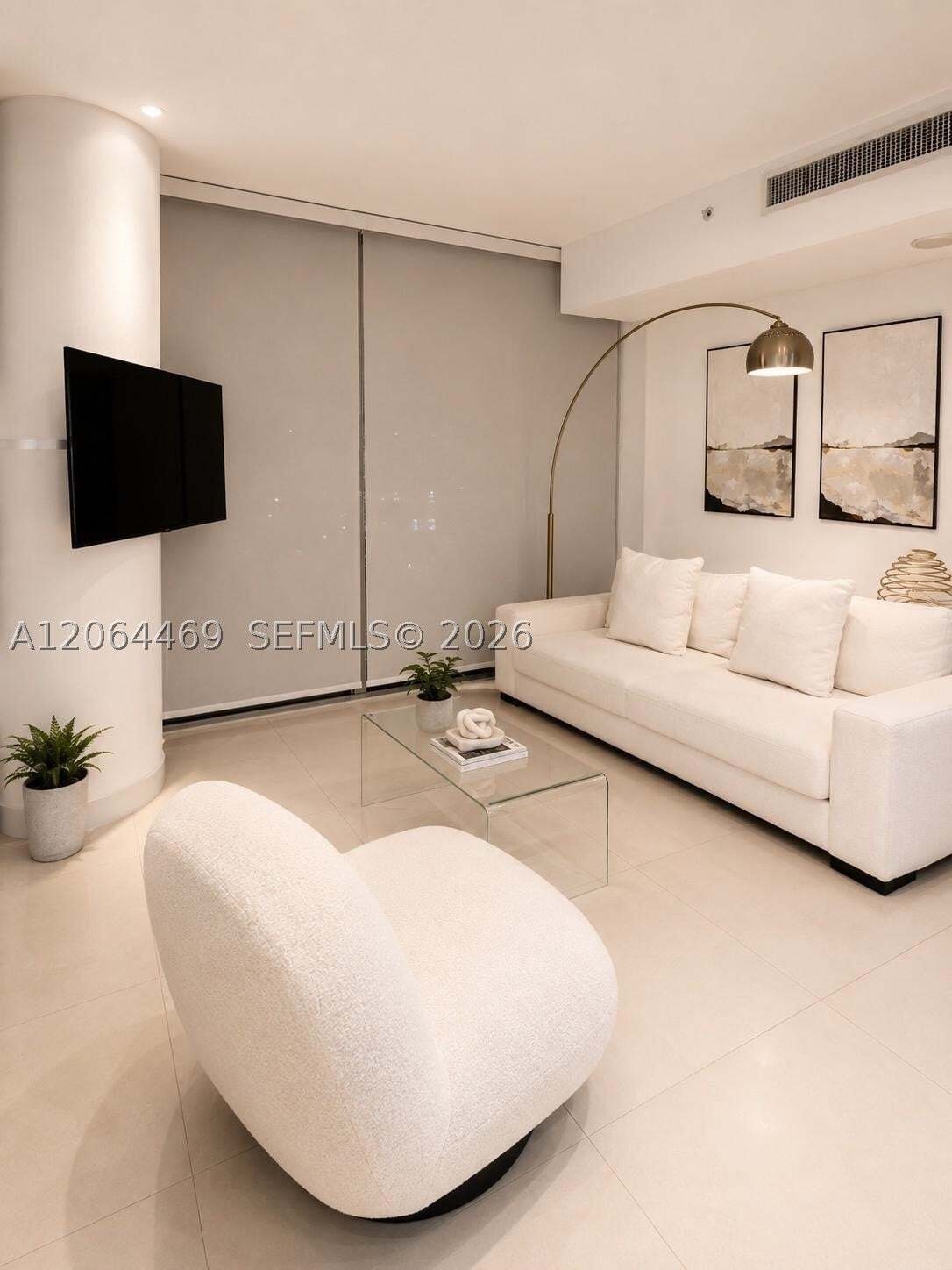 Condo in Miami, Florida, United States 4 - 18576880