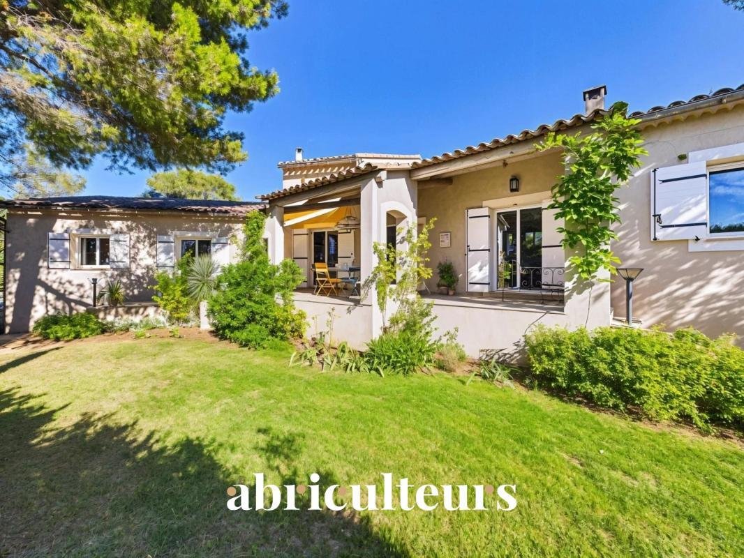 House in Cheval-Blanc, Provence-Alpes-Côte d'Azur, France 1 - 18574319