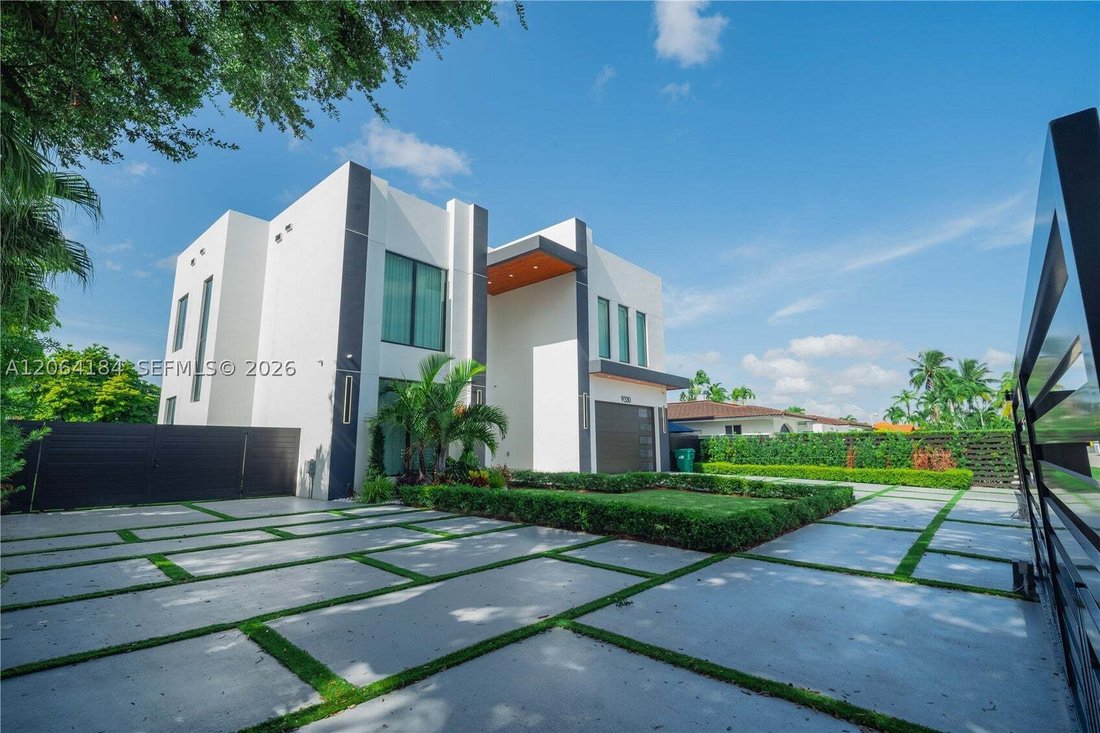 House in Miami, Florida, United States 5 - 18576970