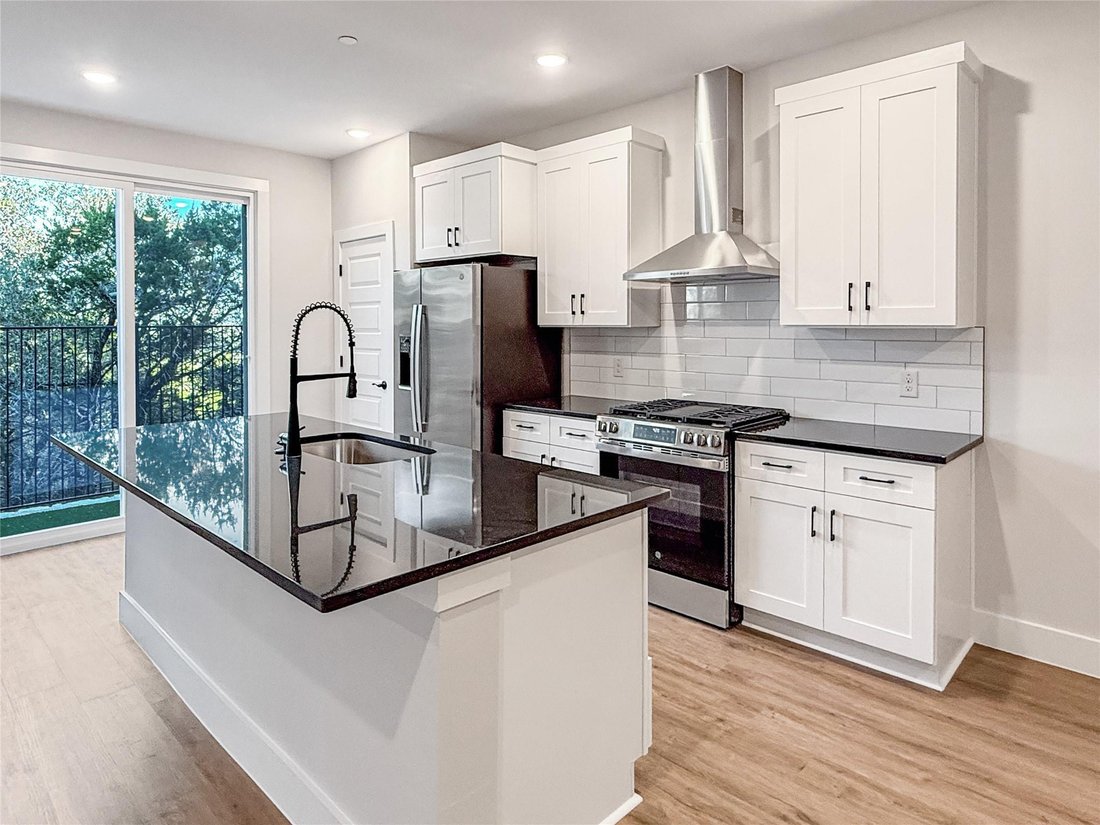 House in Spicewood, Texas, United States 5 - 18577979
