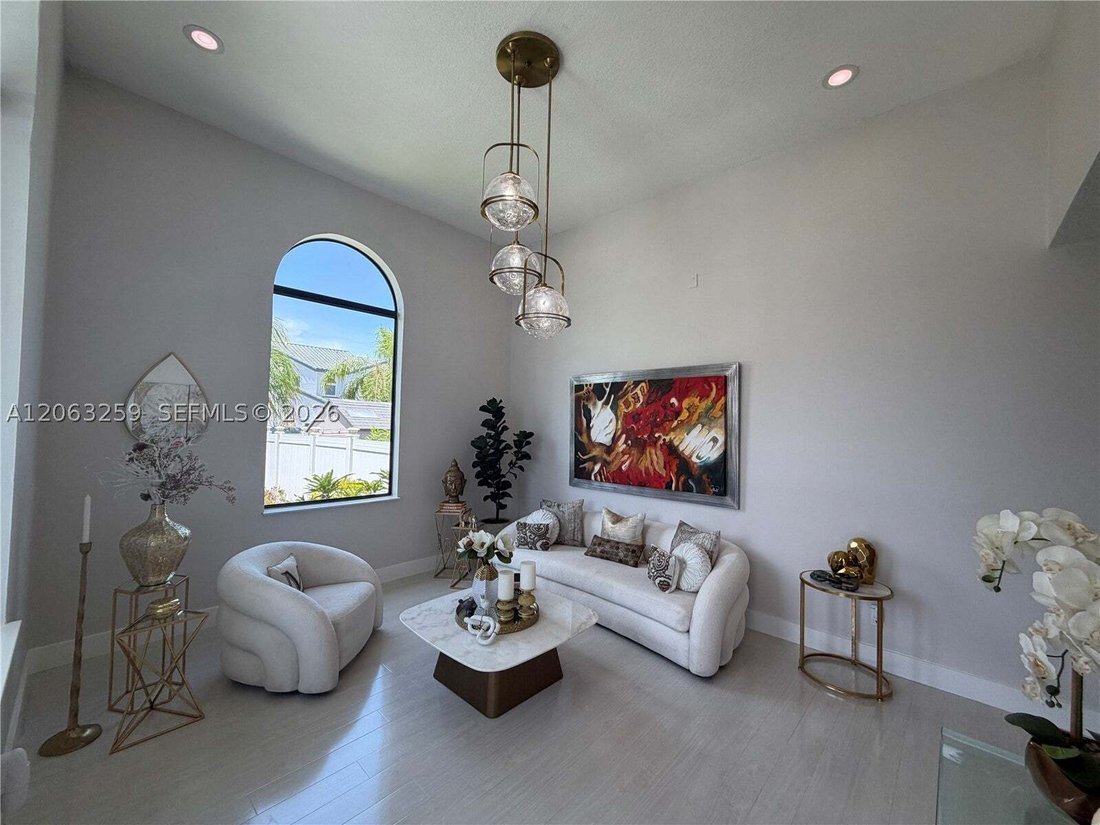 House in Miami, Florida, United States 3 - 18576972