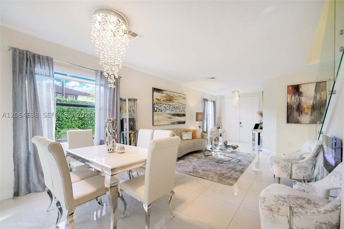 House in Doral, Florida, United States 5 - 18576875