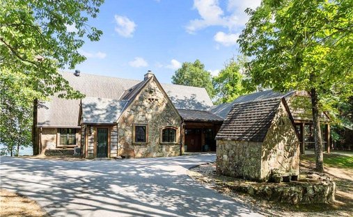 House in Menlo, Georgia, United States 1