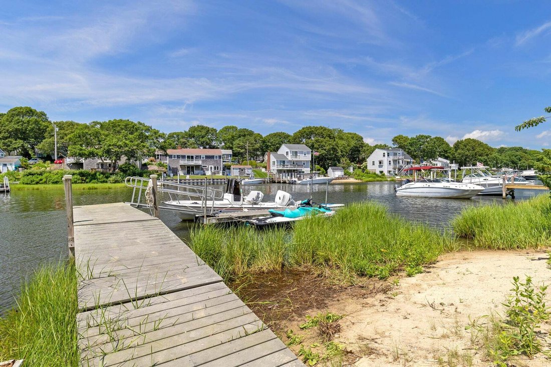 Casa a Falmouth, Massachusetts, Stati Uniti 1 - 18575936