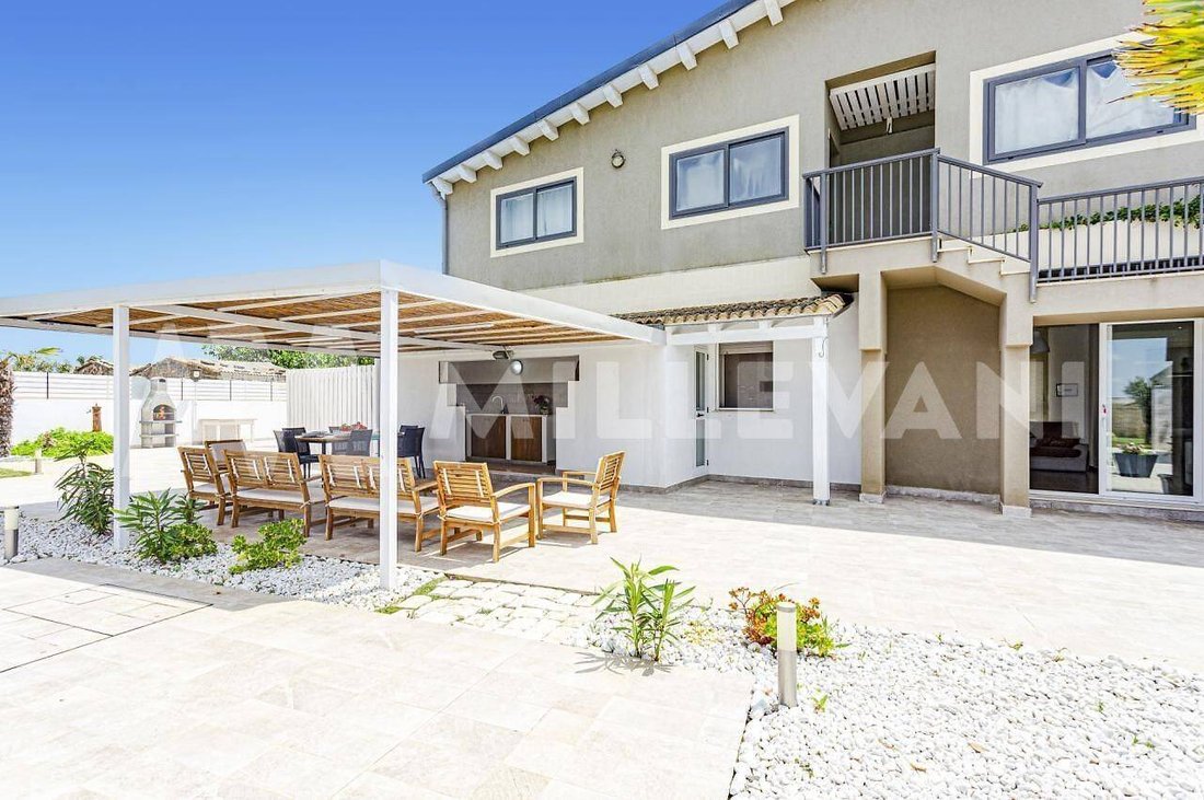 Villa in Ispica, Sicily, Italy 2 - 18578589