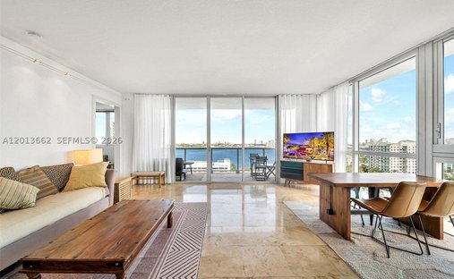 Condo in Miami Beach, Florida, United States 1