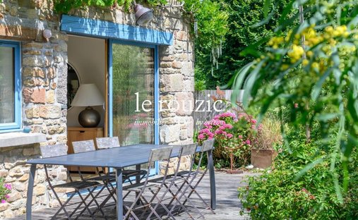 House in Bourg, Guidel, France 1