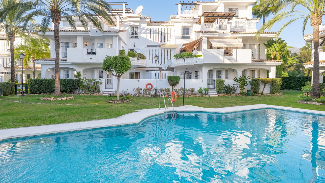 Apartment in Nueva Andalucia, Marbella, Spain 2 - 17401936