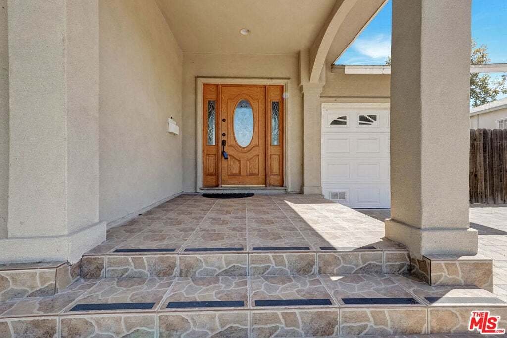 House in Los Angeles, California, United States 3 - 18321747
