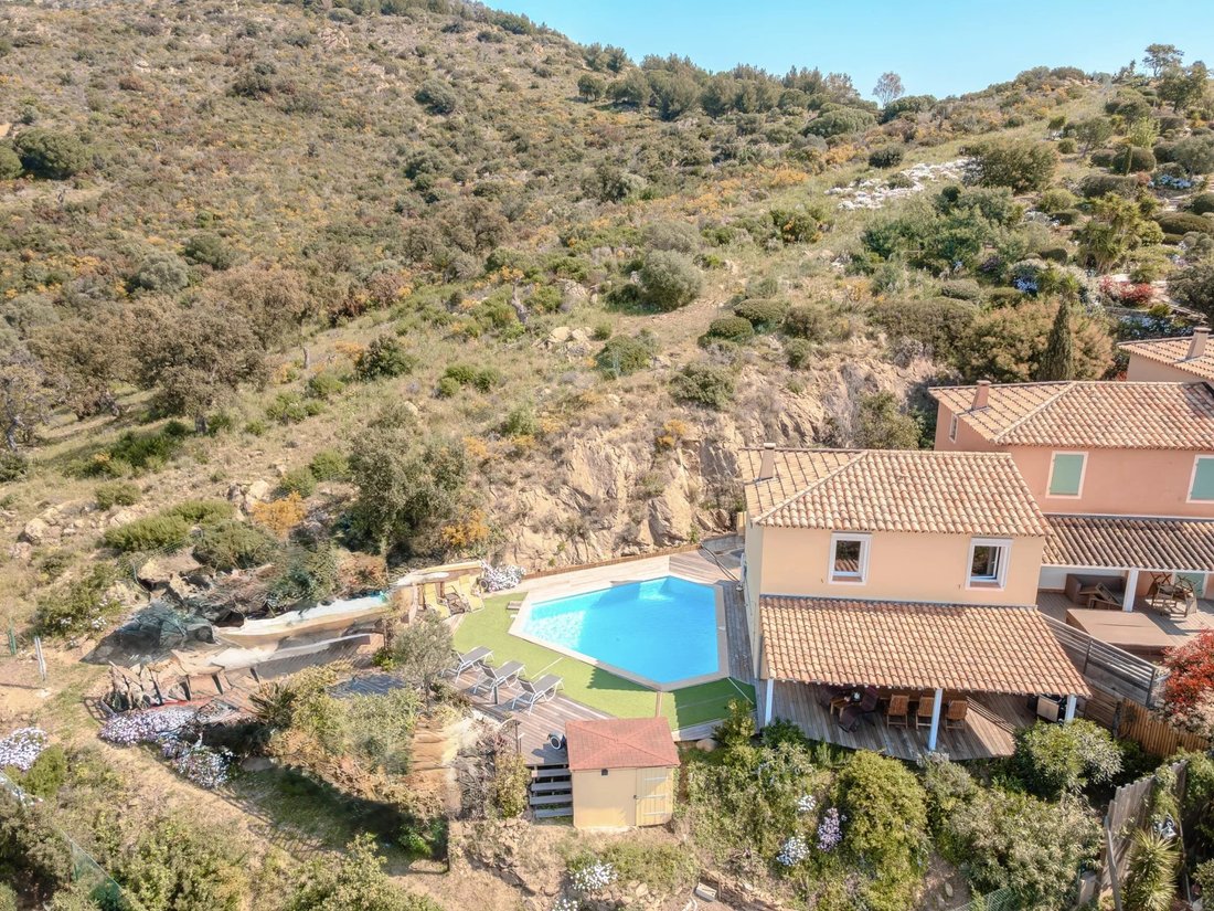 House in Le Lavandou, Provence-Alpes-Côte d'Azur, France 5 - 18575123