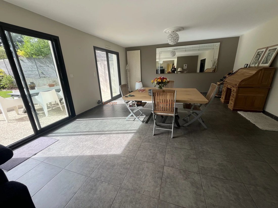 Apartment in Zone Industrielle du Prat, Vannes, France 4 - 18385656