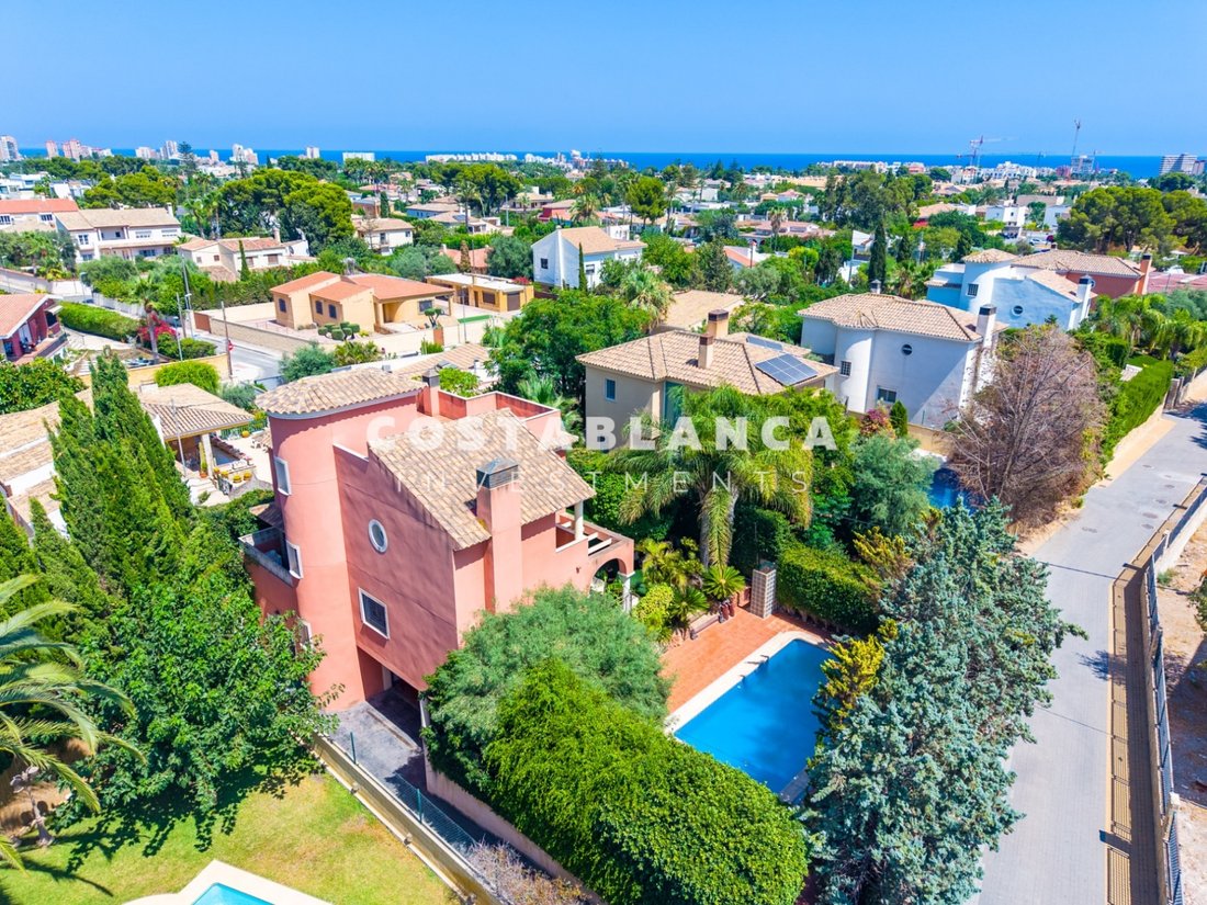 Villa in San Juan de Alicante, Valencian Community, Spain 1 - 18575224