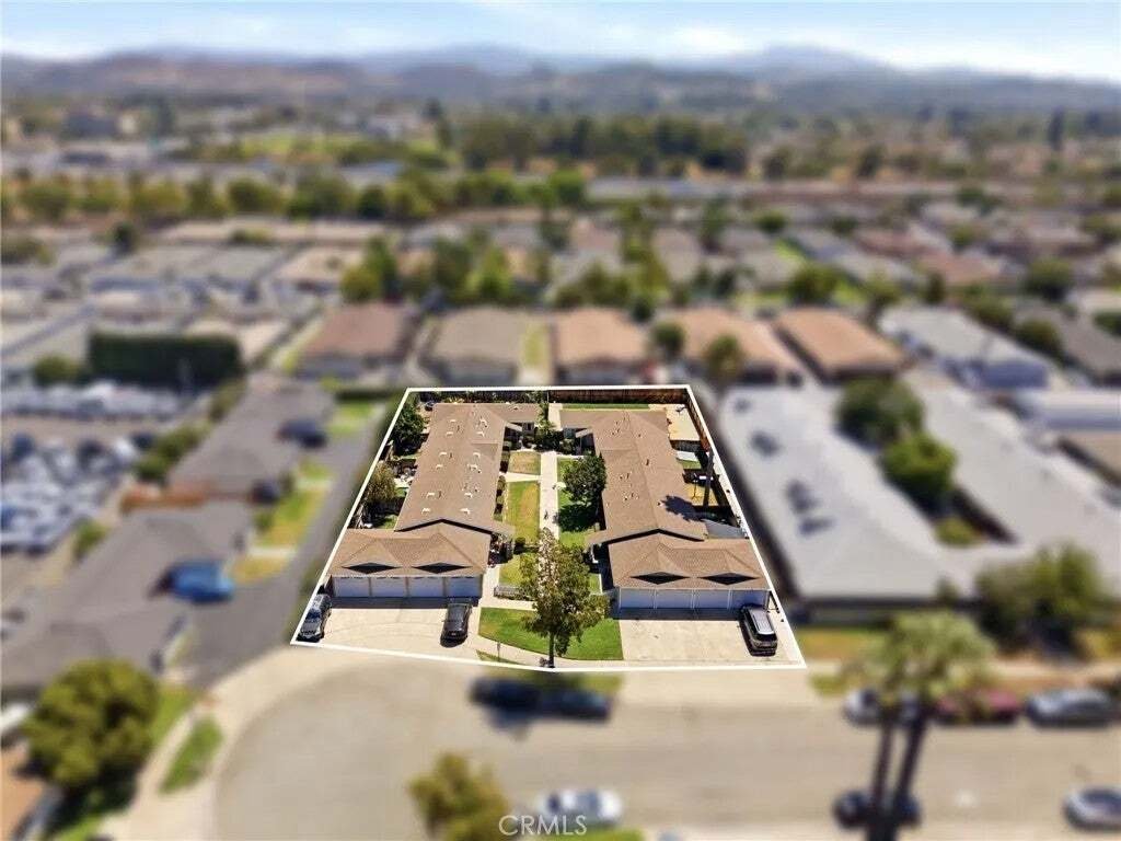 Orange, California, United States 2 - 18577248