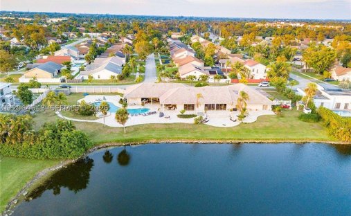 House in Coral Springs, Florida, United States 1