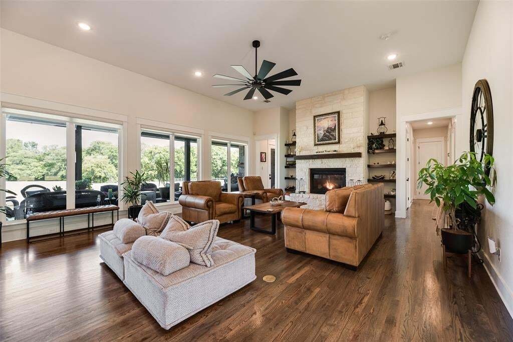 House in Waxahachie, Texas, United States 5 - 18577529