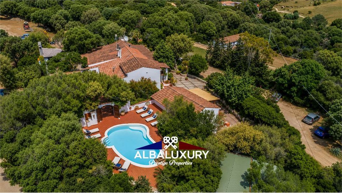 Villa in Santa Teresa Gallura, Sardinia, Italy 5 - 15345401