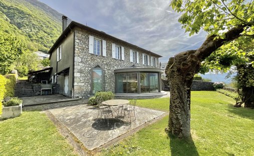House in Montmelian, Auvergne-Rhône-Alpes, France 1