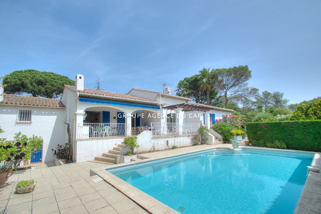 Villa in Valescure-Vaulongue-Clair Bois-Vallon Suveret, Saint-Raphaël, France 2 - 18578351