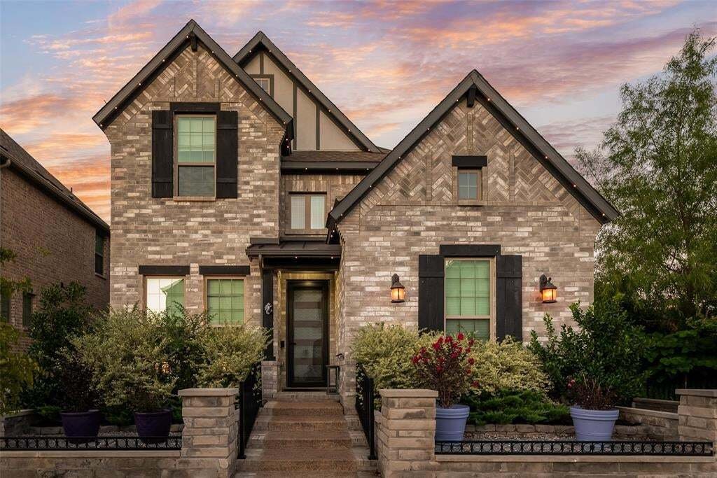 House in Arlington, Texas, United States 1 - 18577532