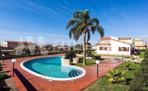 Villa in Marina, Ragusa, Sicily 1