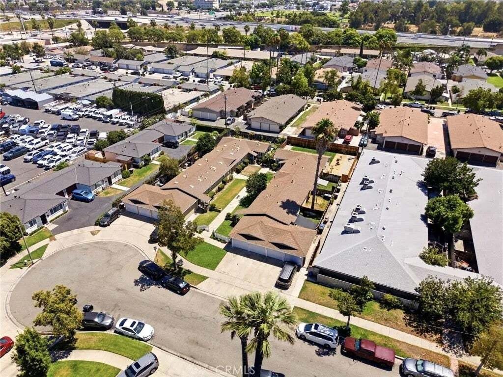 Orange, California, United States 5 - 18577248