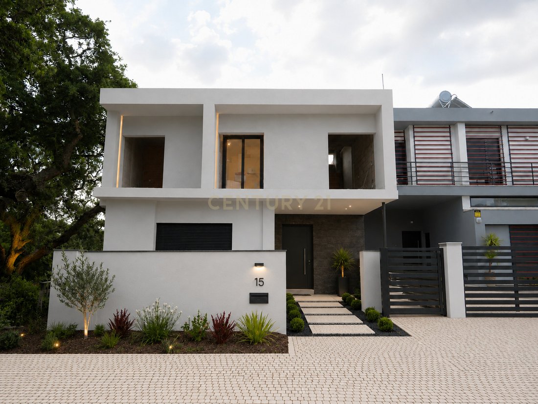 Villa in Sesimbra (Castelo), Setubal, Portugal 1 - 18014221